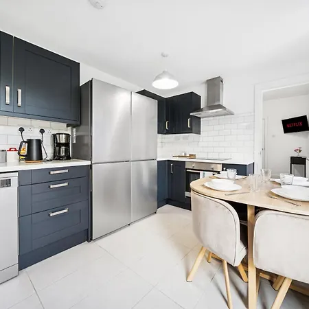 The Belle Spacious 6 Bedroom By Altoluxo Short Lets & Serviced With Free Wifi & Parking Lejlighed Bristol