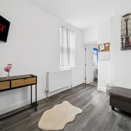 Lejlighed The Belle Spacious 6 Bedroom By Altoluxo Short Lets & Serviced With Free Wifi & Parking Bristol