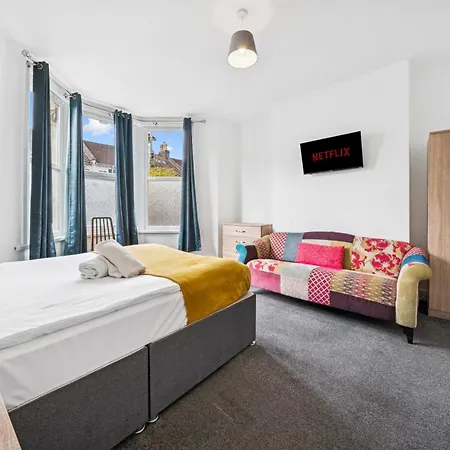 The Belle Spacious 6 Bedroom By Altoluxo Short Lets & Serviced With Free Wifi & Parking Апартаменти Бристоль