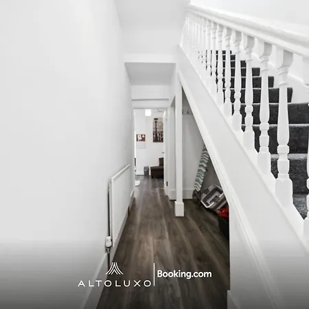 The Belle Spacious 6 Bedroom By Altoluxo Short Lets & Serviced With Free Wifi & Parking * ブリストル