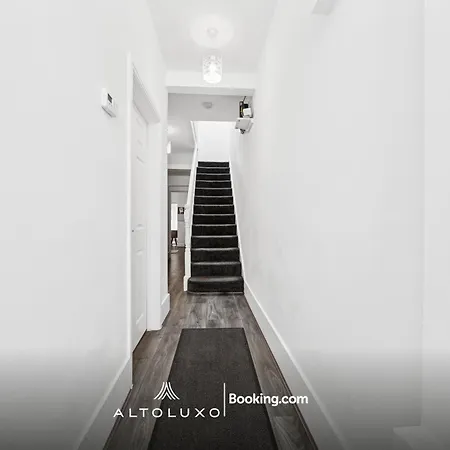 The Belle Spacious 6 Bedroom By Altoluxo Short Lets & Serviced With Free Wifi & Parking アパート ブリストル