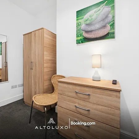The Belle Spacious 6 Bedroom By Altoluxo Short Lets & Serviced With Free Wifi & Parking * ブリストル