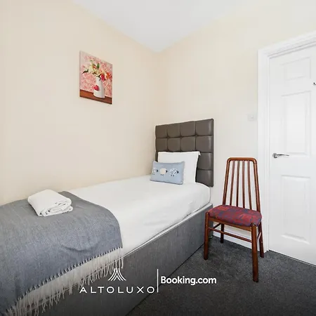 The Belle Spacious 6 Bedroom By Altoluxo Short Lets & Serviced With Free Wifi & Parking * ブリストル