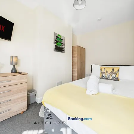 The Belle Spacious 6 Bedroom By Altoluxo Short Lets & Serviced With Free Wifi & Parking アパート ブリストル