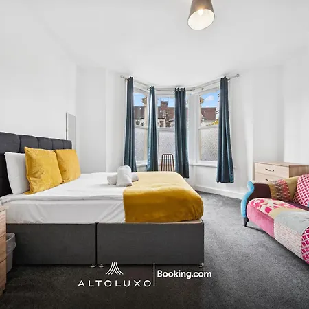 The Belle Spacious 6 Bedroom By Altoluxo Short Lets & Serviced With Free Wifi & Parking アパート ブリストル