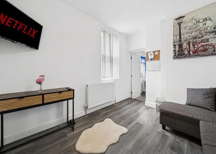 Lägenhet The Belle Spacious 6 Bedroom By Altoluxo Short Lets & Serviced With Free Wifi & Parking Bristol