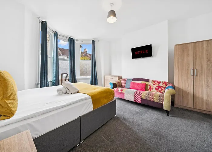 The Belle Spacious 6 Bedroom By Altoluxo Short Lets & Serviced With Free Wifi & Parking アパート ブリストル