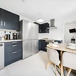 The Belle Spacious 6 Bedroom By Altoluxo Short Lets & Serviced With Free Wifi & Parking Appartement Bristol