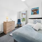 Appartement The Belle Spacious 6 Bedroom By Altoluxo Short Lets & Serviced With Free Wifi & Parking